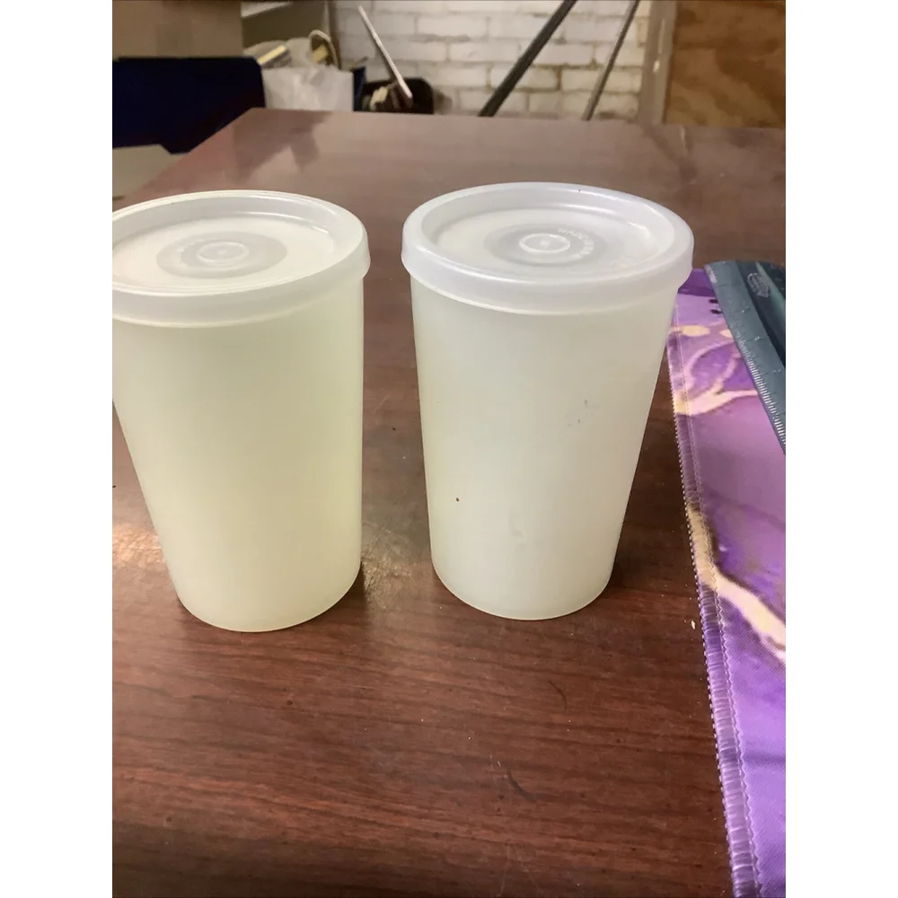 TUPPERWARE Salt/Pepper/Spice Millionaire Line #102 w/Lid #294 Vintage